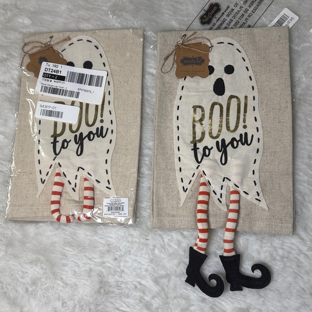 Mud Pie Set 2 Halloween Tea Tip Towels NEW Decor Dangling Leg Ghost Gift Neutral